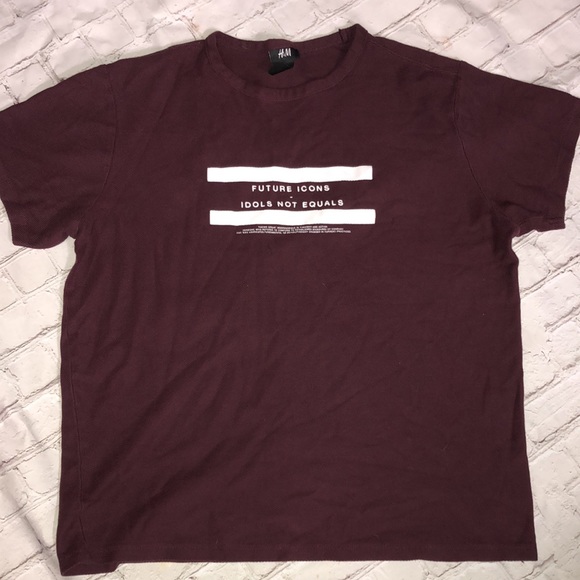 Graphic Tee bundle sizes M-L - Picture 5 of 5